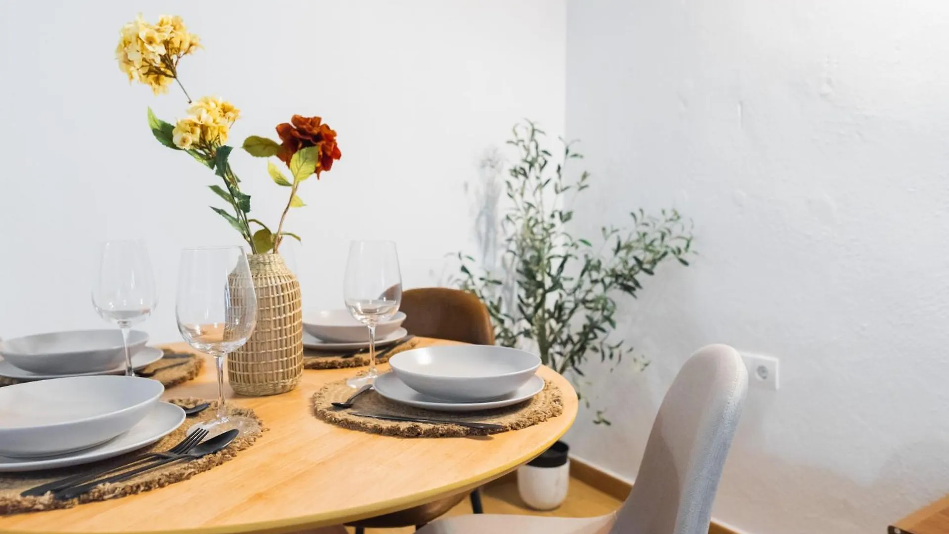 Qh Correo Viejo Apartment Granada