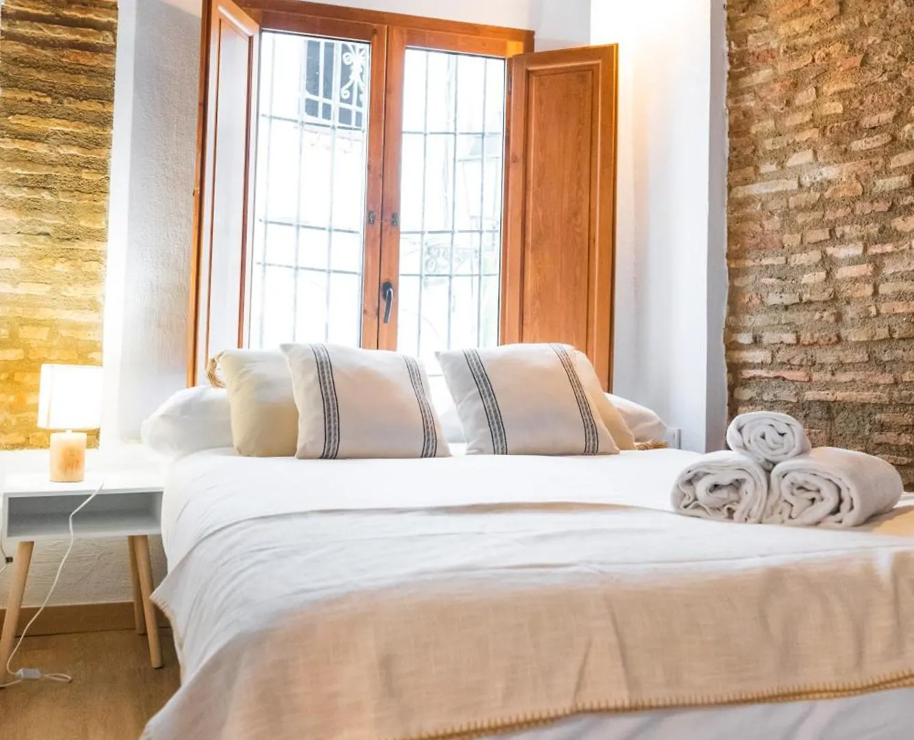 Qh Correo Viejo Apartment Granada 0*,