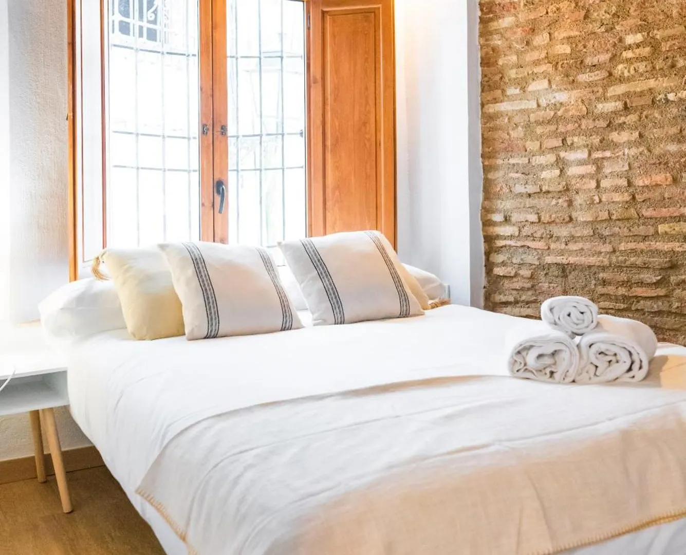 Qh Correo Viejo Apartment Granada