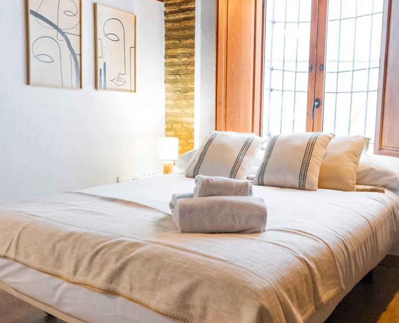 Qh Correo Viejo Apartment Granada