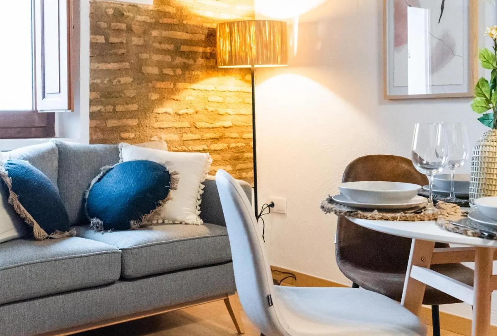 Qh Correo Viejo Apartment Granada