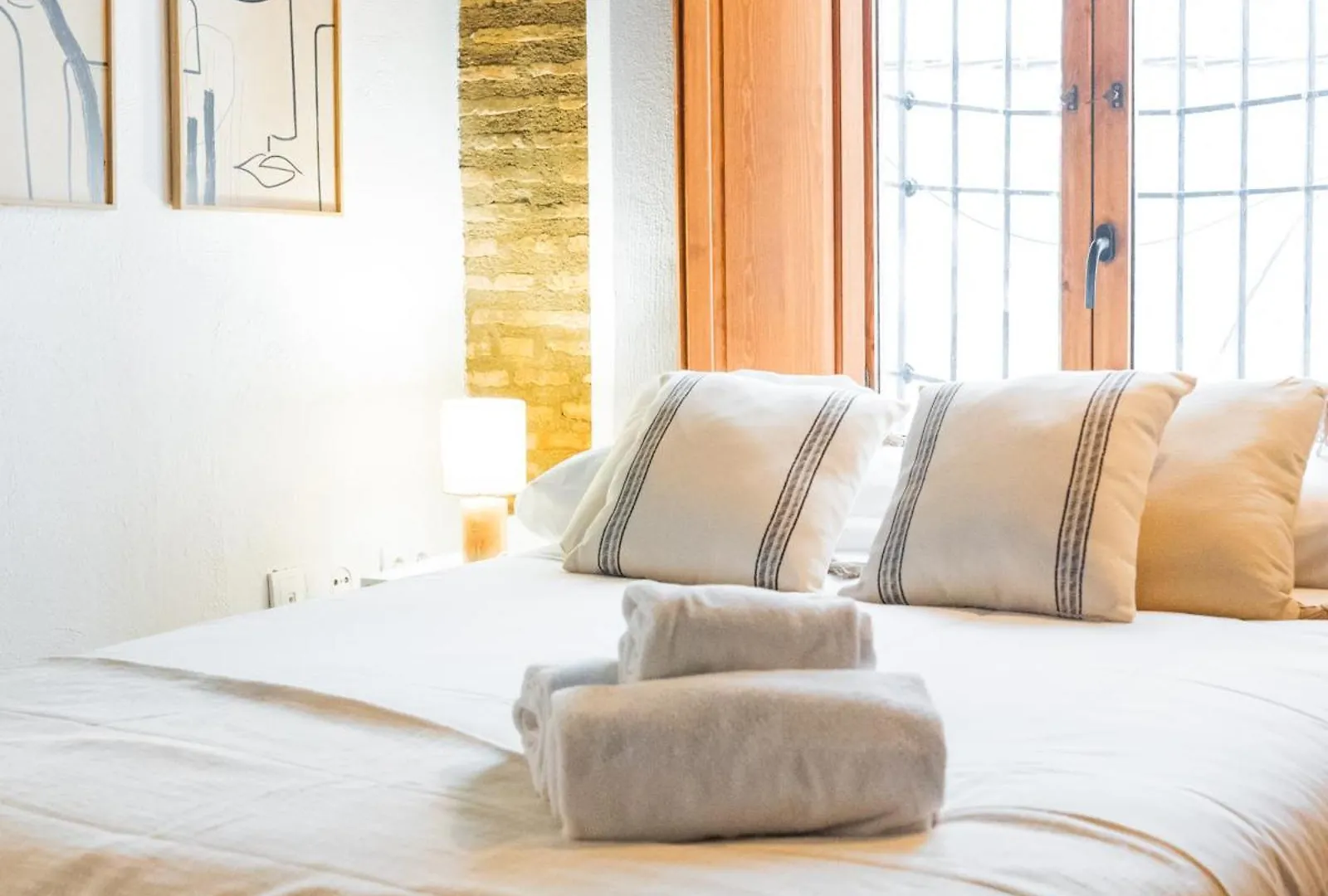 Qh Correo Viejo Apartment Granada