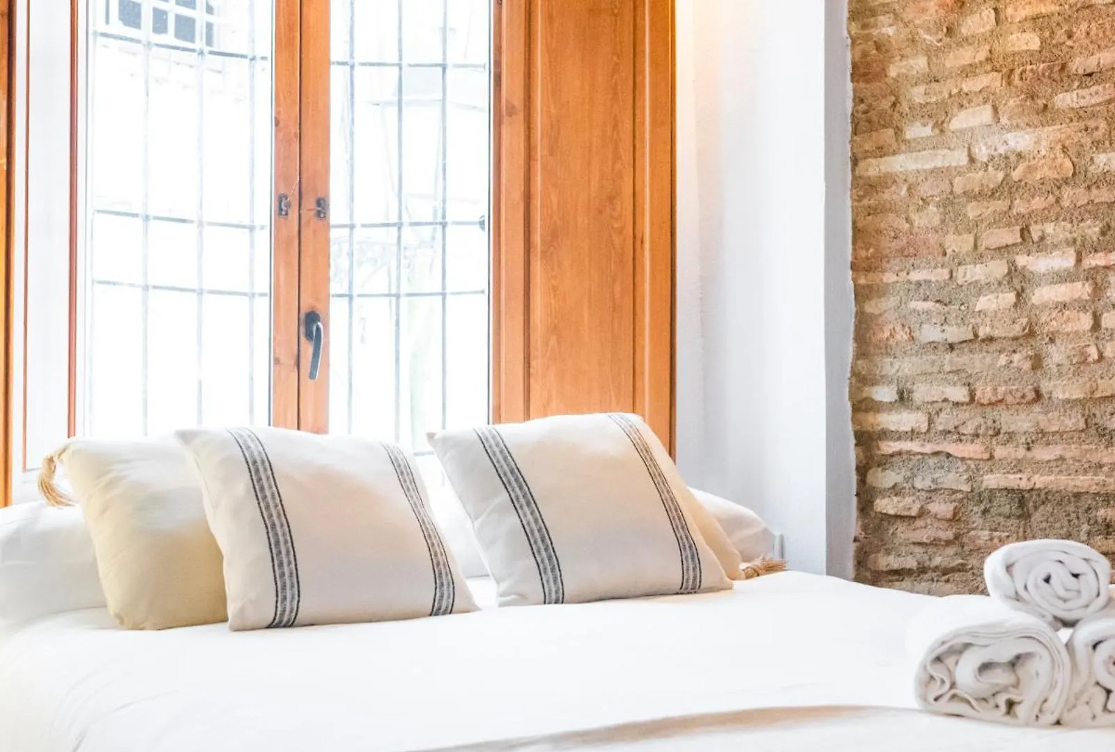 Qh Correo Viejo Apartment Granada