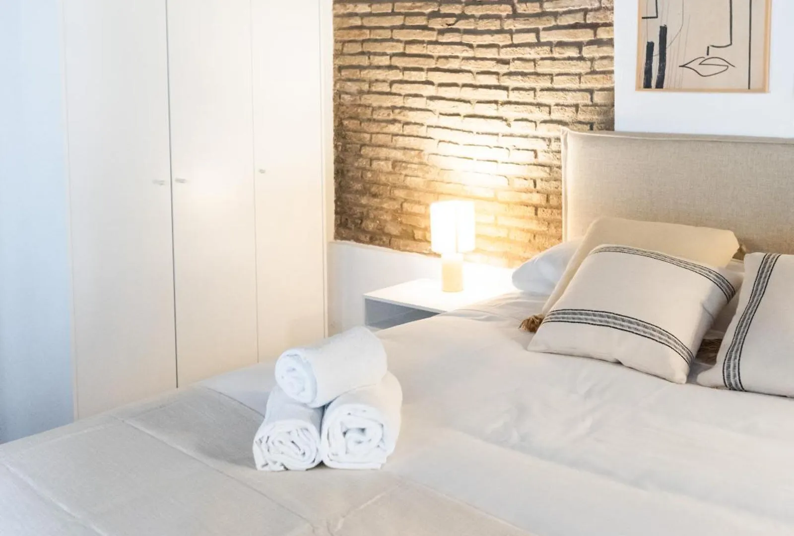 Qh Correo Viejo Apartment Granada