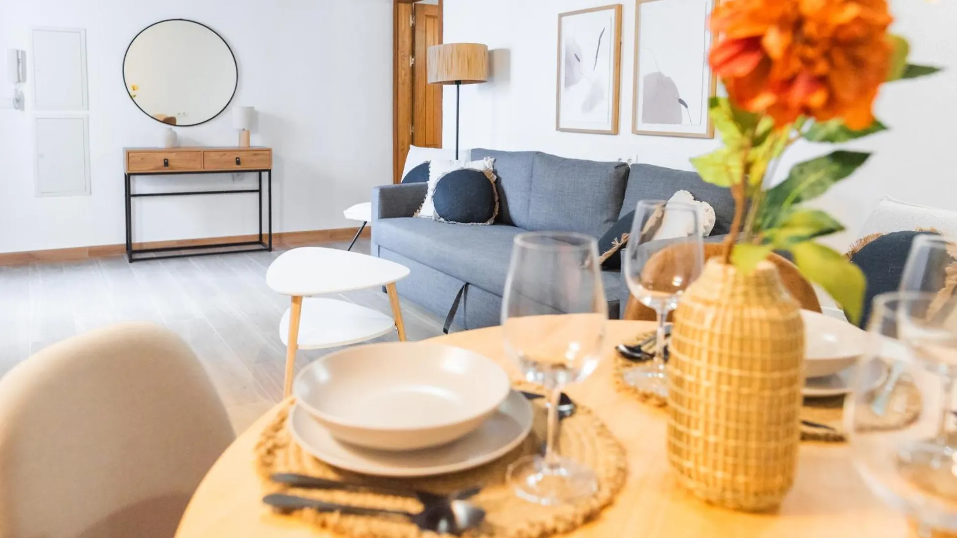 Qh Correo Viejo Apartment Granada