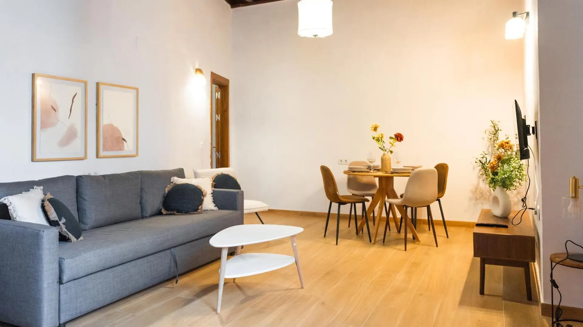 Qh Correo Viejo Apartment Granada