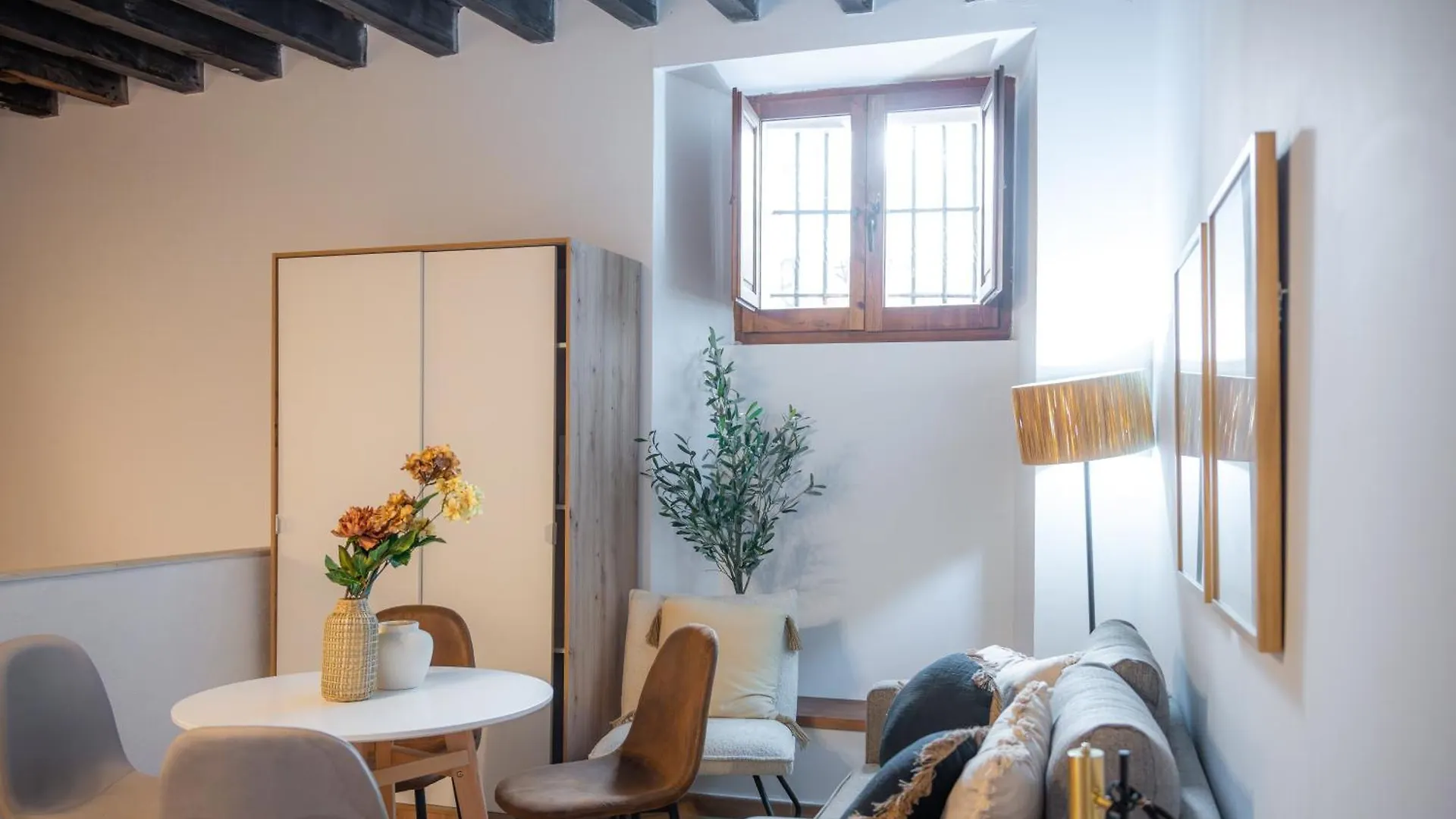 Apartamento Turistico En El Corazon De Granada Qh Correo Viejo 0*,  Spanien