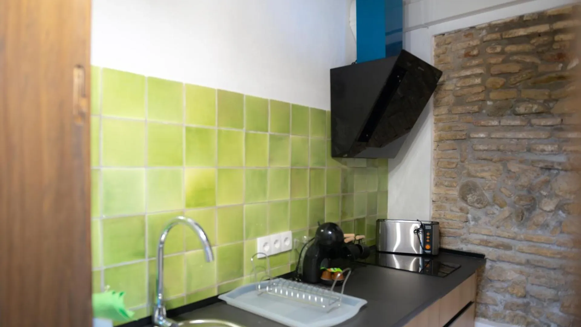 Apartamento Turistico En El Corazon De Granada Qh Correo Viejo