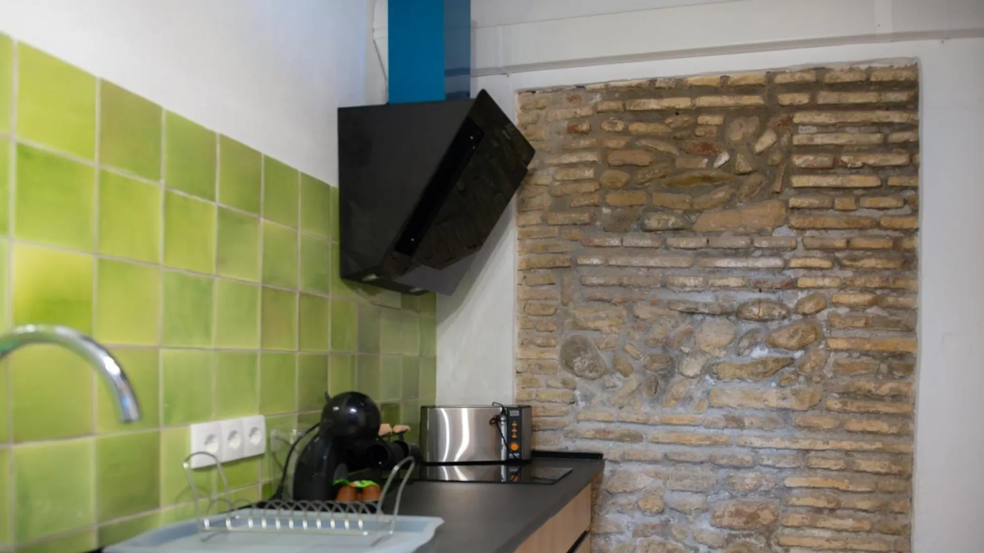 Apartamento Turistico En El Corazon De Granada Qh Correo Viejo 0*,