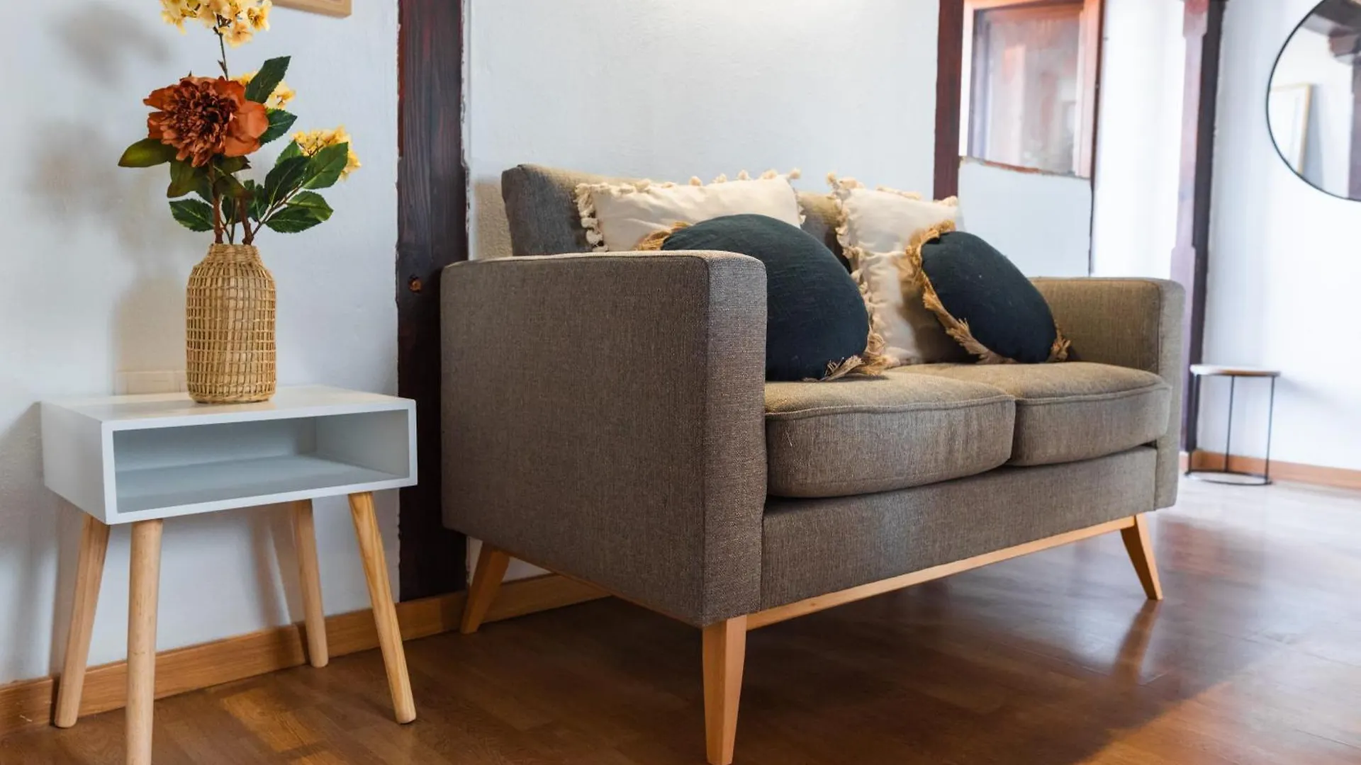 Apartamento Turistico En El Corazon De Granada Qh Correo Viejo
