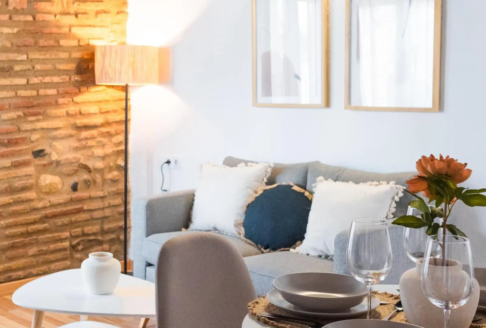 Qh Correo Viejo Apartment Granada